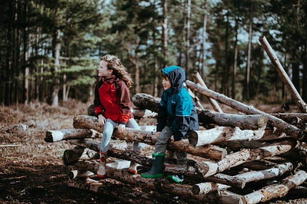 Quelles sont les meilleures pratiques pour camper en région de haute altitude avec des enfants?